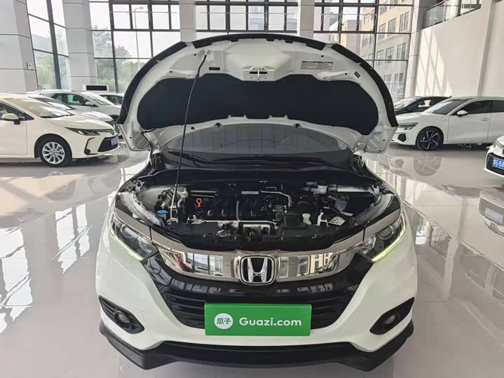 Фото 7 - Honda Vezel