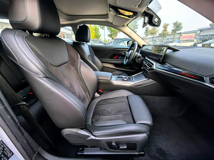 Фото 12 - BMW 2 Series