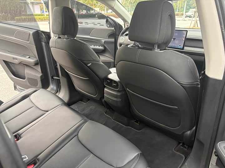 Фото 11 - XPeng G6