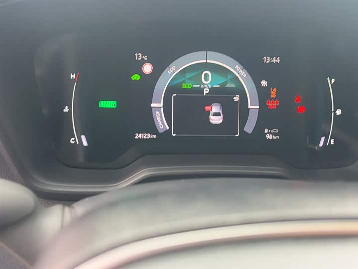 Фото 13 - Toyota Corolla