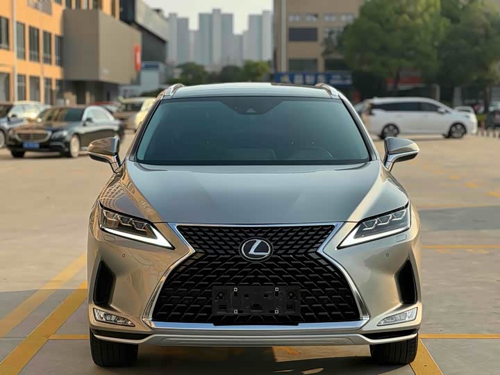 Фото 2 - Lexus RX