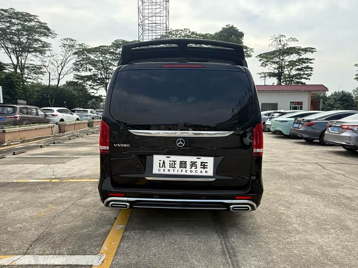 Фото 5 - Mercedes-Benz V-Class