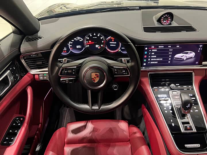 Фото 11 - Porsche Panamera