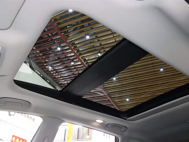 Фото 17 - Nissan Murano