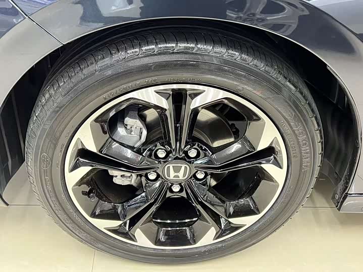 Фото 17 - Honda Civic