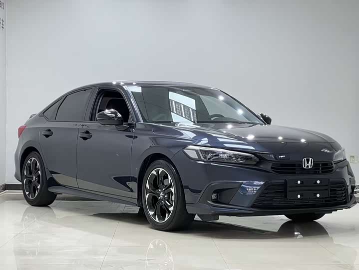 Фото 3 - Honda Civic