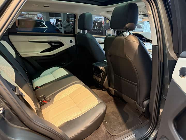 Фото 13 - Land Rover Range Rover Evoque L