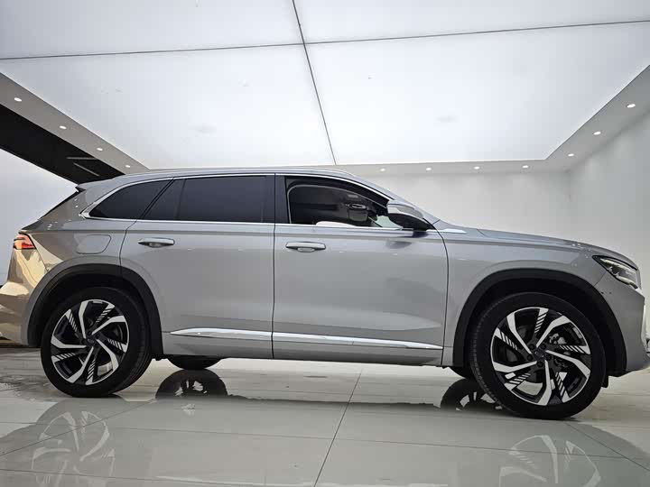 Фото 25 - Geely Monjaro