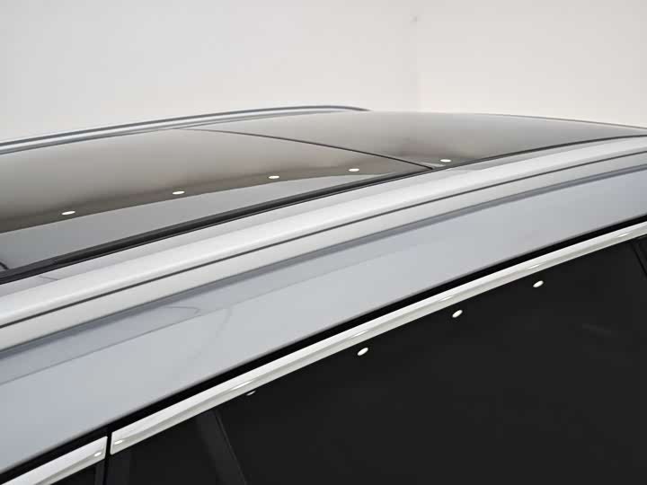 Фото 28 - Geely Monjaro