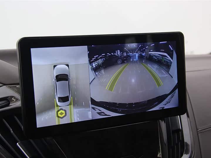 Фото 25 - Ford Tourneo