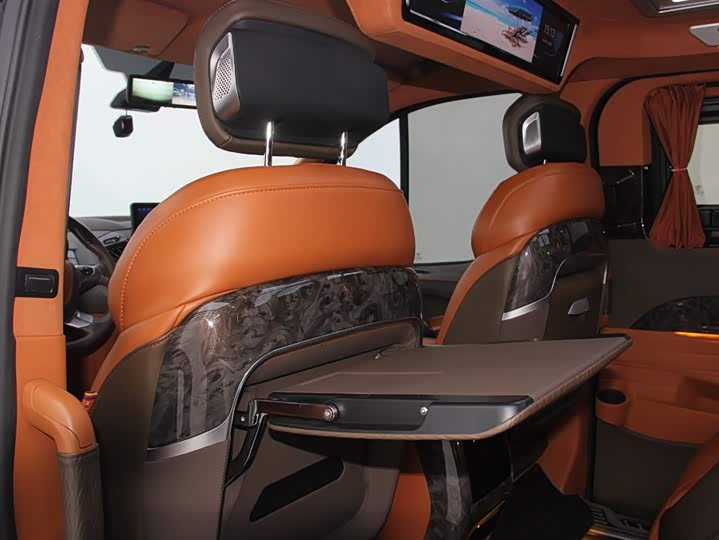 Фото 27 - Ford Tourneo