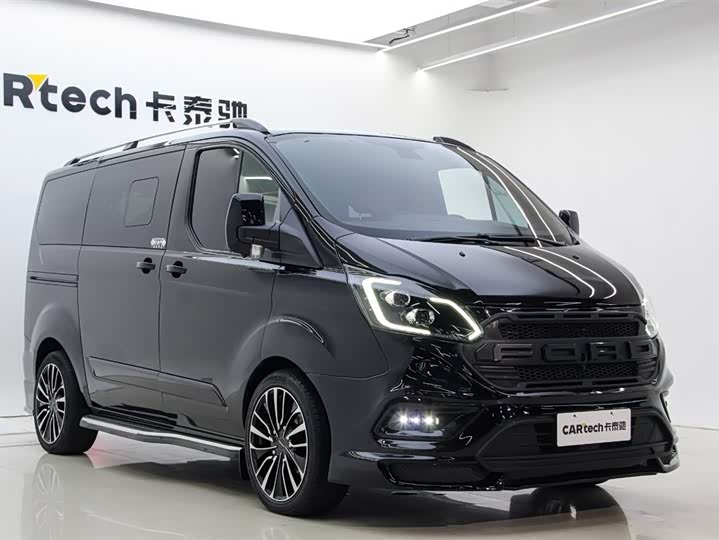 Фото 3 - Ford Tourneo