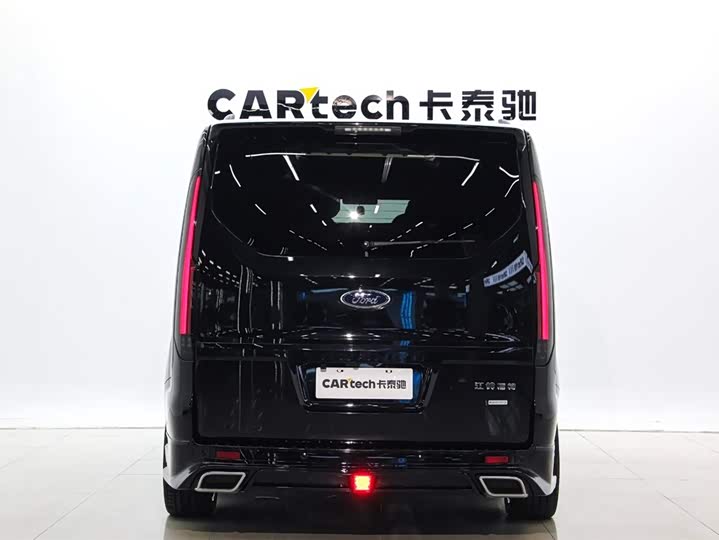 Фото 5 - Ford Tourneo