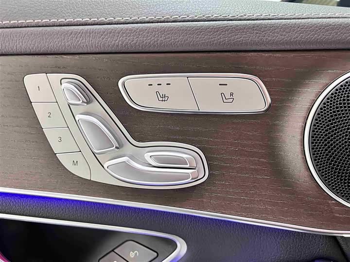 Фото 17 - Mercedes-Benz GLC-Class