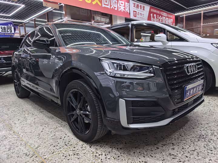 Фото 2 - Audi Q2L