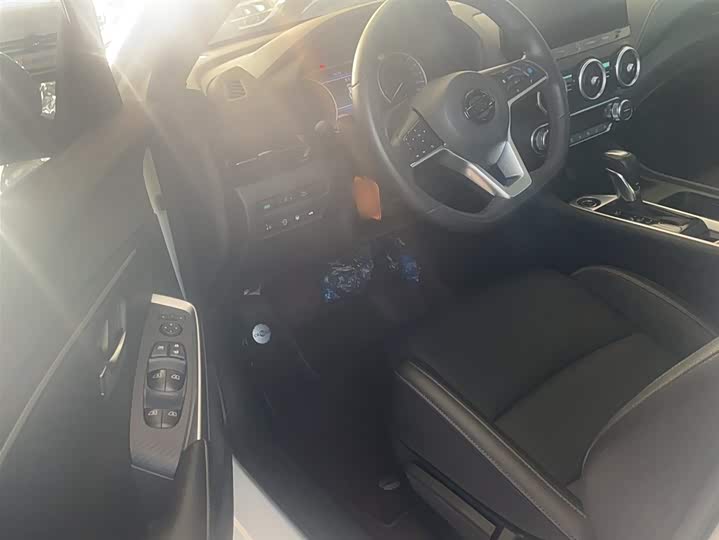 Фото 13 - Nissan Sylphy