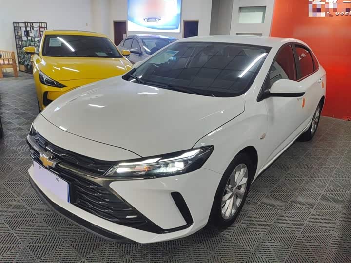 Фото 2 - Chevrolet Monza