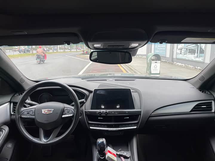 Фото 13 - Cadillac CT5