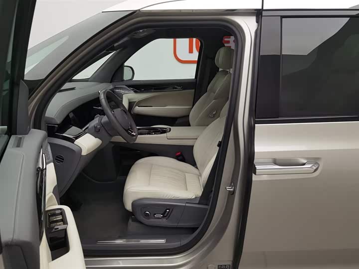 Фото 10 - Zeekr 009