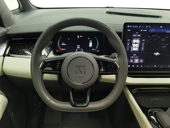 Фото 11 - Zeekr 009