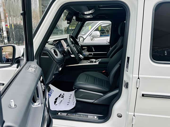 Фото 6 - Mercedes-Benz G-Class