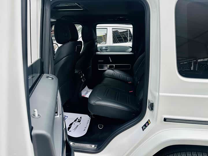 Фото 7 - Mercedes-Benz G-Class