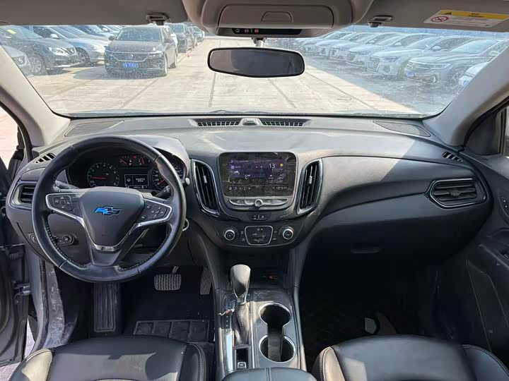 Фото 3 - Chevrolet Equinox