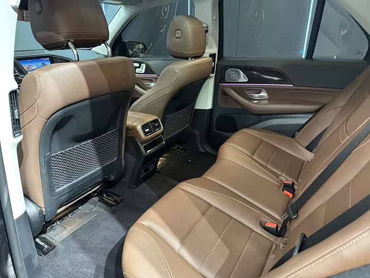 Фото 10 - Mercedes-Benz GLE-Class