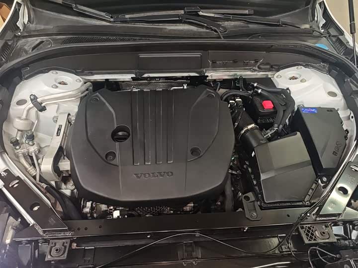 Фото 20 - Volvo XC60