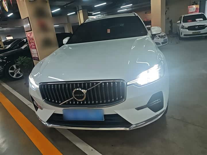 Фото 3 - Volvo XC60