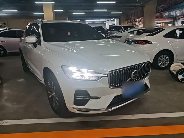 Фото 4 - Volvo XC60