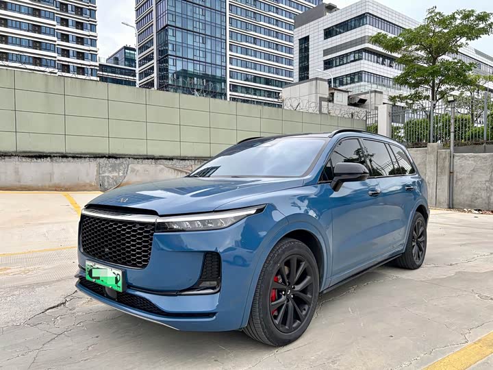 Фото 1 - LiXiang One