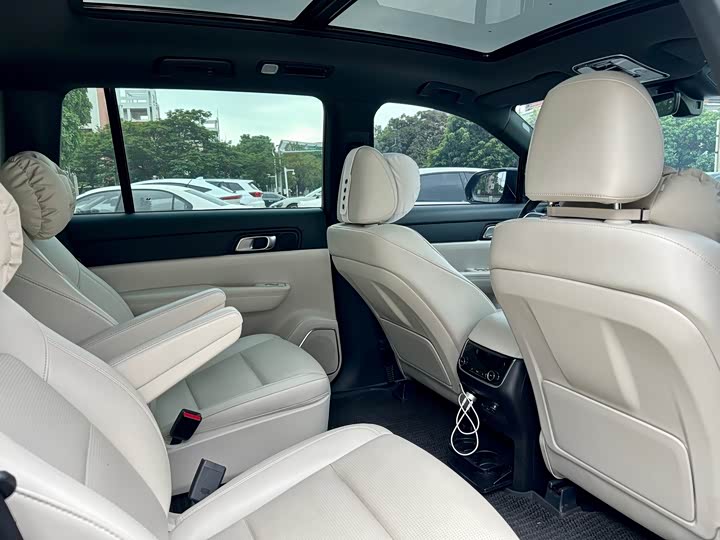 Фото 14 - LiXiang One