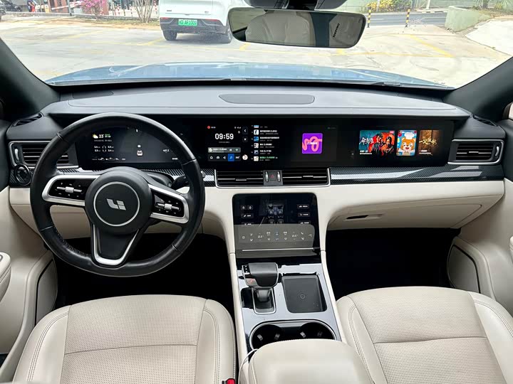 Фото 4 - LiXiang One