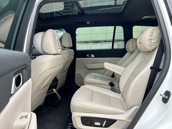 Фото 9 - LiXiang One