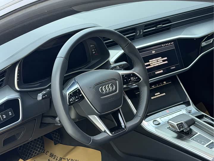 Фото 11 - Audi A7