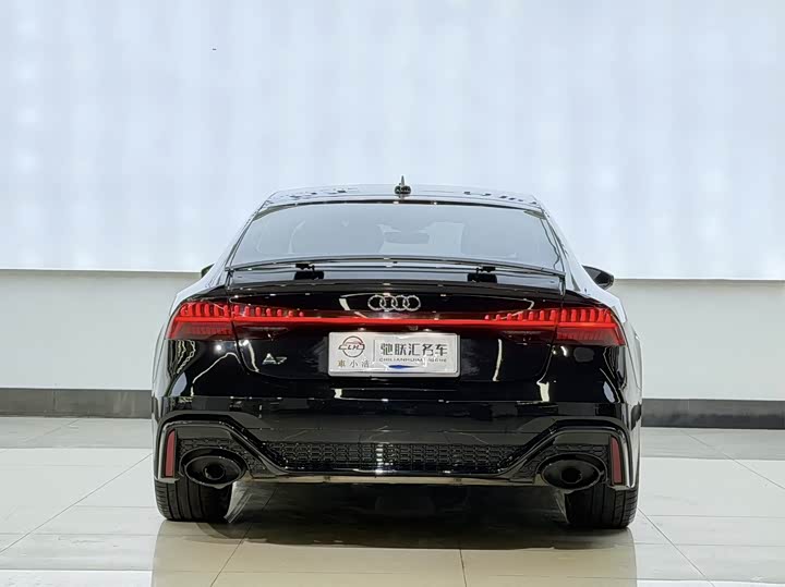 Фото 5 - Audi A7