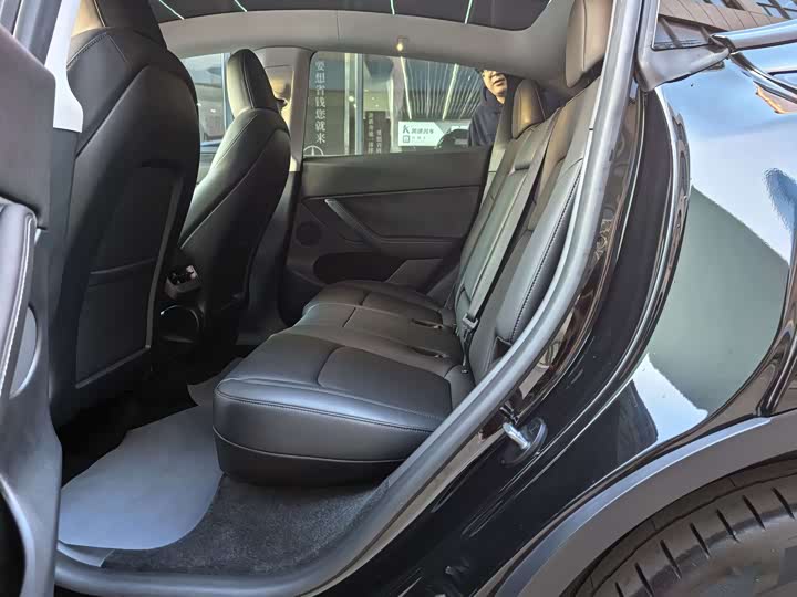 Фото 9 - Tesla Model Y