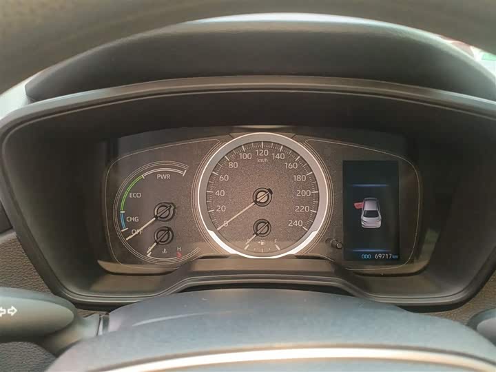 Фото 12 - Toyota Corolla