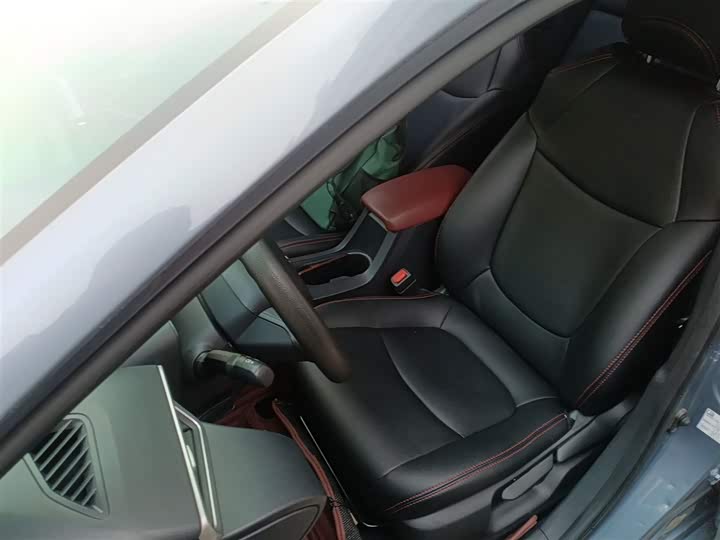 Фото 15 - Toyota Corolla