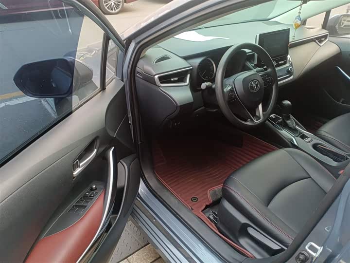 Фото 16 - Toyota Corolla