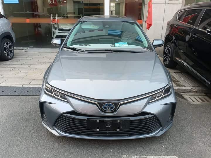 Фото 3 - Toyota Corolla