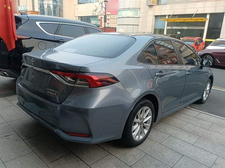 Фото 7 - Toyota Corolla