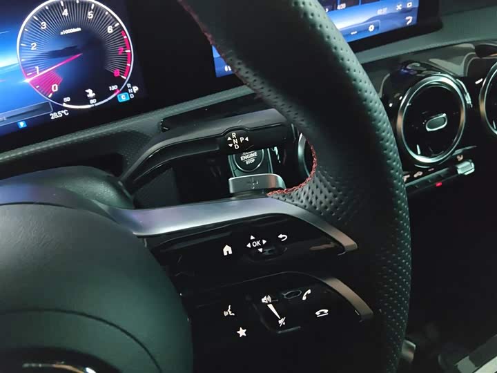 Фото 14 - Mercedes-Benz CLA-Class