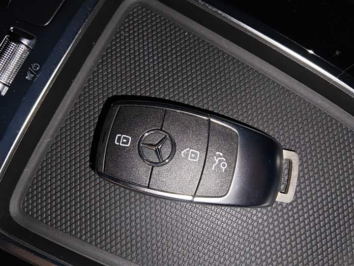 Фото 9 - Mercedes-Benz CLA-Class