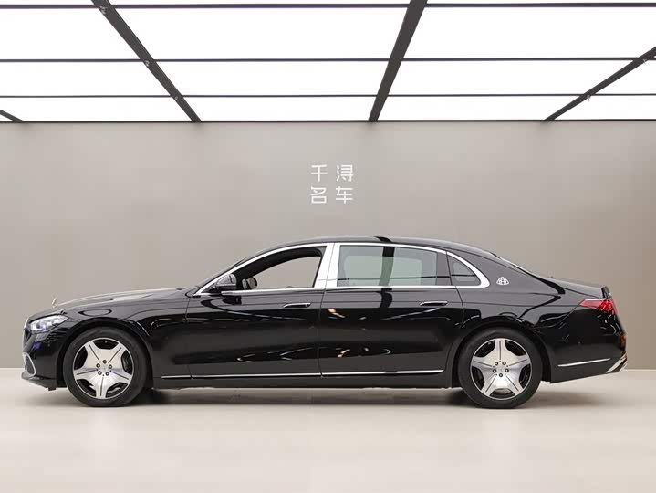 Фото 3 - Mercedes-Benz Maybach S-Class