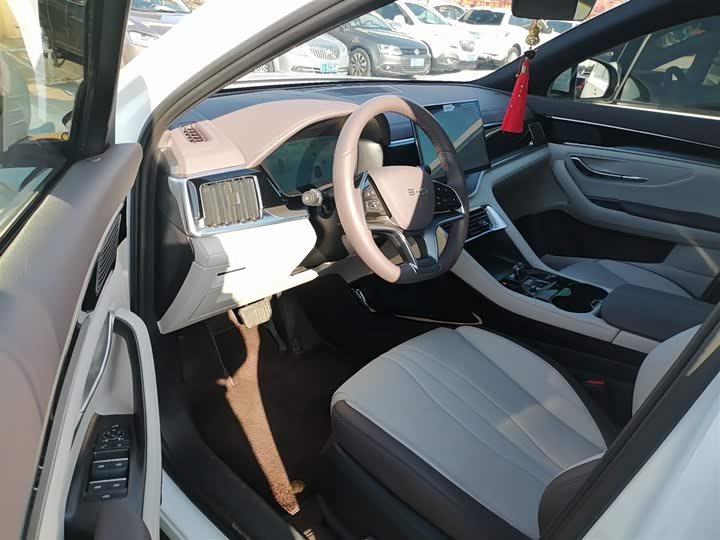 Фото 13 - BYD Song Plus Hybrid/EV