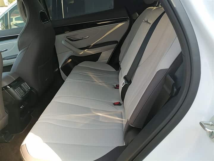 Фото 14 - BYD Song Plus Hybrid/EV