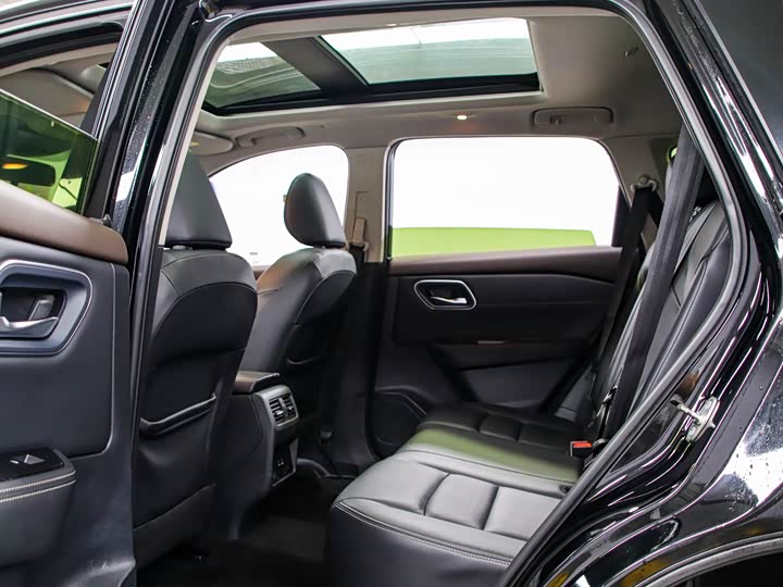 Фото 15 - Nissan X-Trail