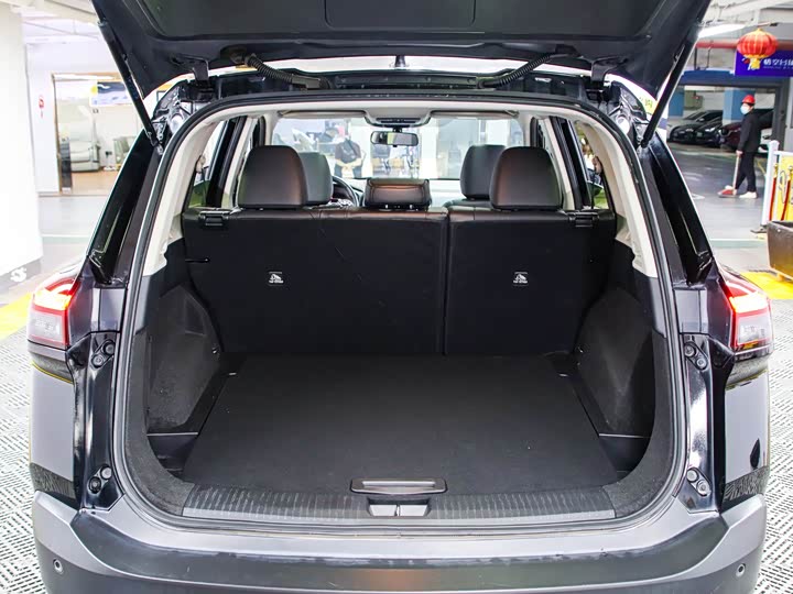 Фото 16 - Nissan X-Trail